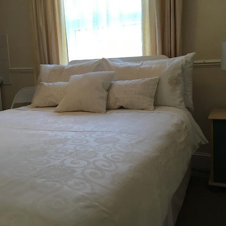 Caris Guest House Southend-on-Sea Dış mekan fotoğraf