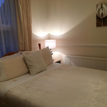 Caris Guest House Southend-on-Sea Dış mekan fotoğraf